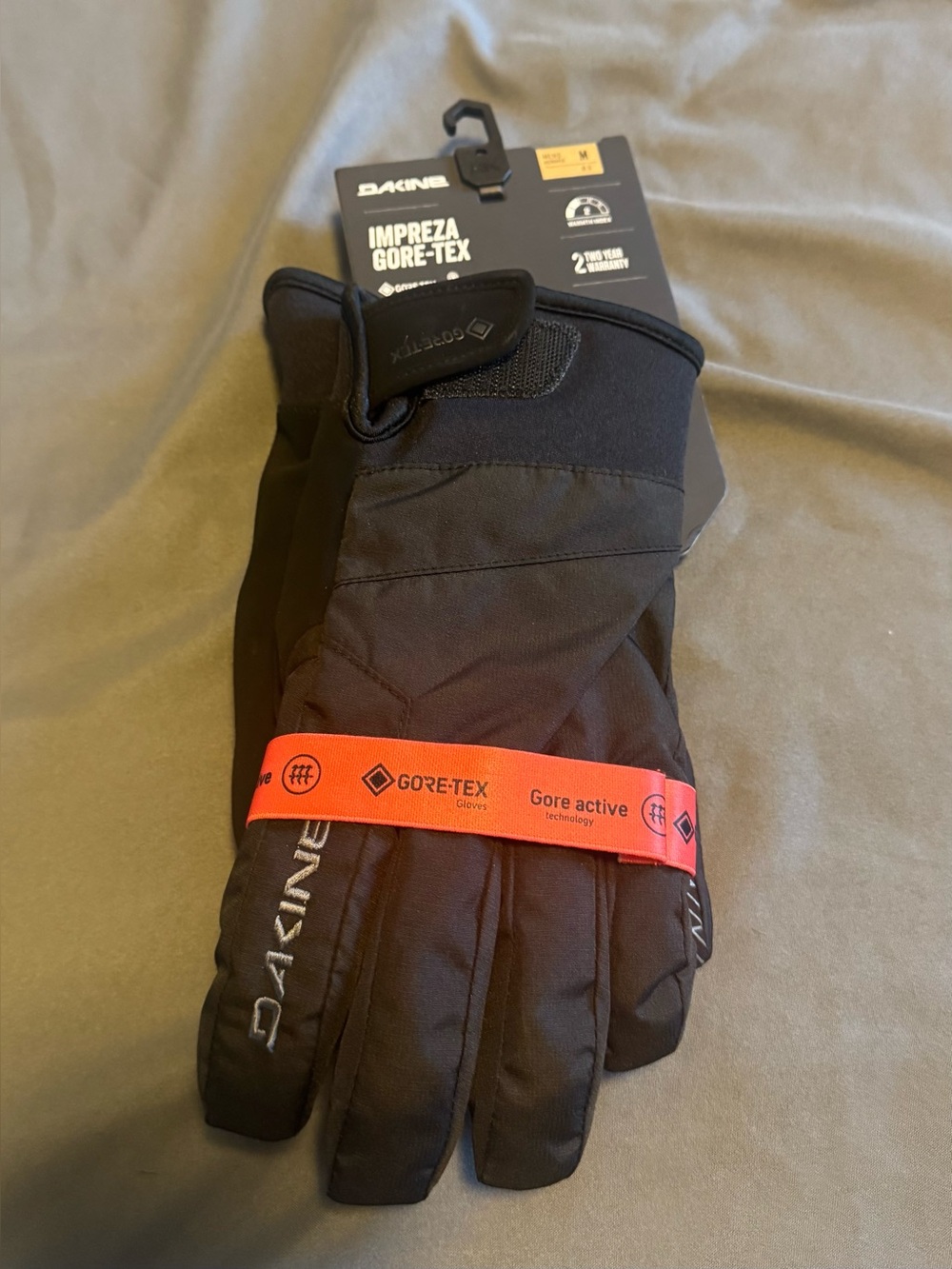 Dakine Impreza Gore-Tex Size Medium Gloves Snowboard  New